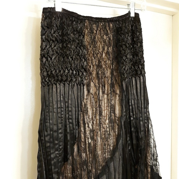 LACEY RENNAISANCE  DATE  BLACK EVENING  SKIRT - Picture 3 of 6